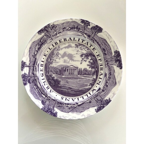 Collectible Williams College Plate Dk Purple Wedgwood DPM 13 England 10 7/8